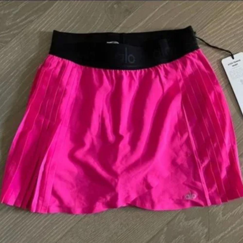 Alo aces Tennis skirt hot pink pleated xs new